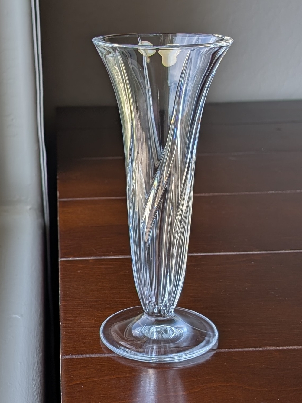 Bohemian Clear Leaded Crystal Swirled Glass Bud Vase 8 Inches Tulip/Trumpet